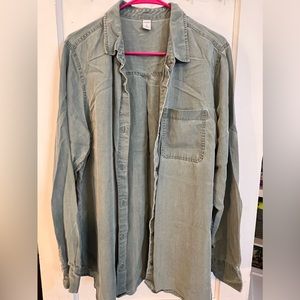 Old Navy Button Down Shirt